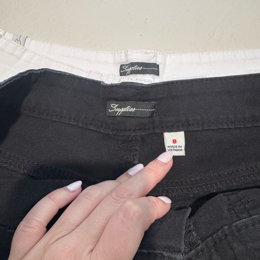 Bundle of Women's Shorts - Picture 6 of 13